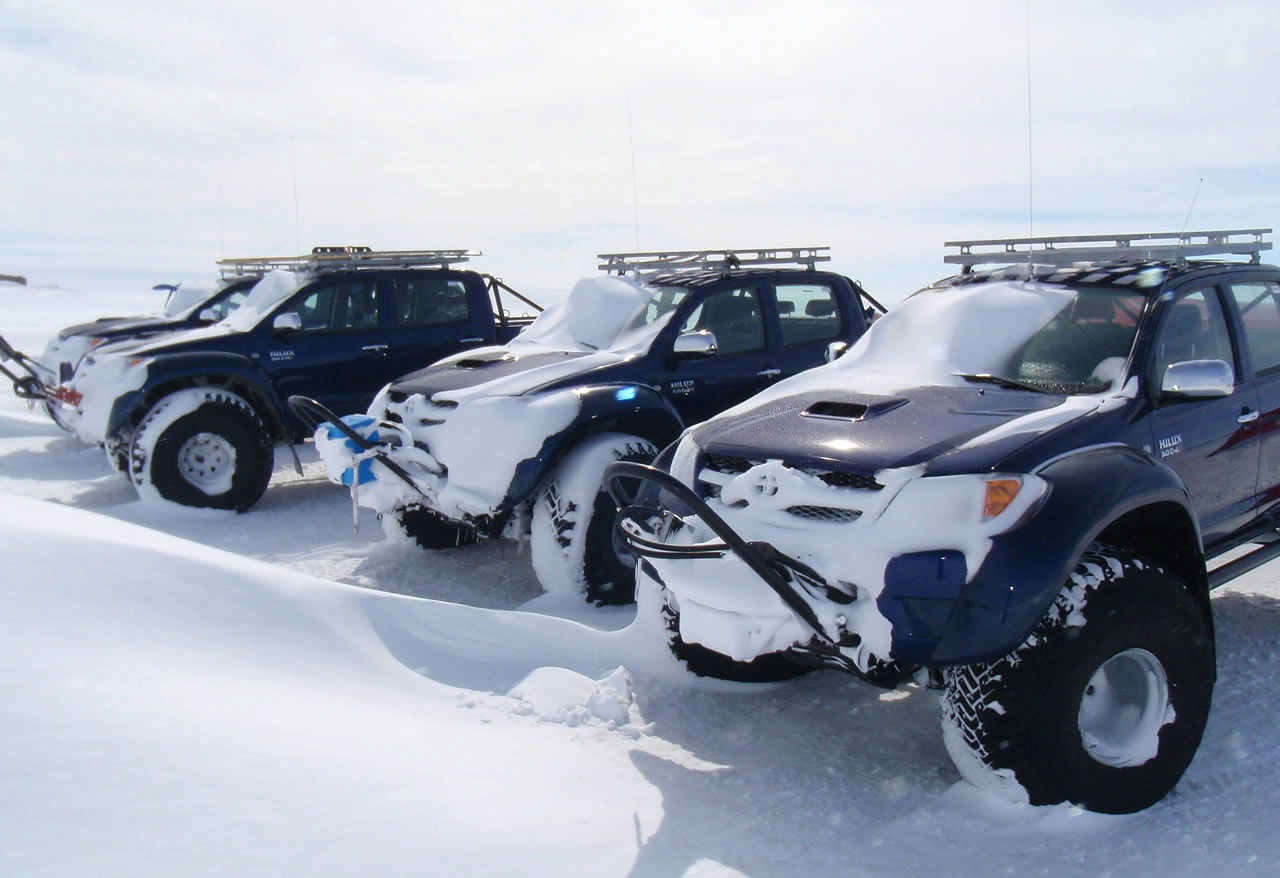 toyota hilux conquers south pole #6