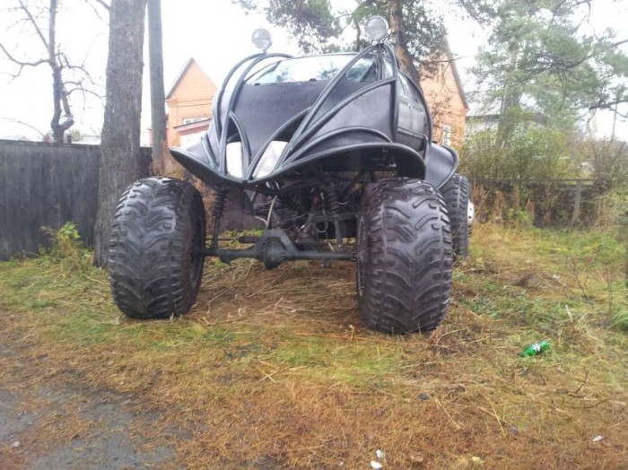 Giant Russian Car 6 700x524 Ένα τεράστιο αυτοκίνητο από τη Ρωσία