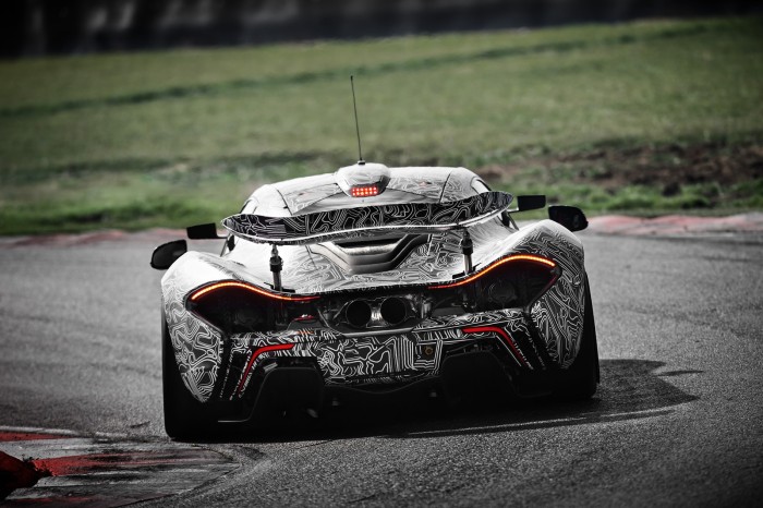 LeadImage P1 GTR Snetterton 1133a 700x466 H McLaren P1 GTR Design Concept κάνει ευρωπαϊκό ντεμπούτο