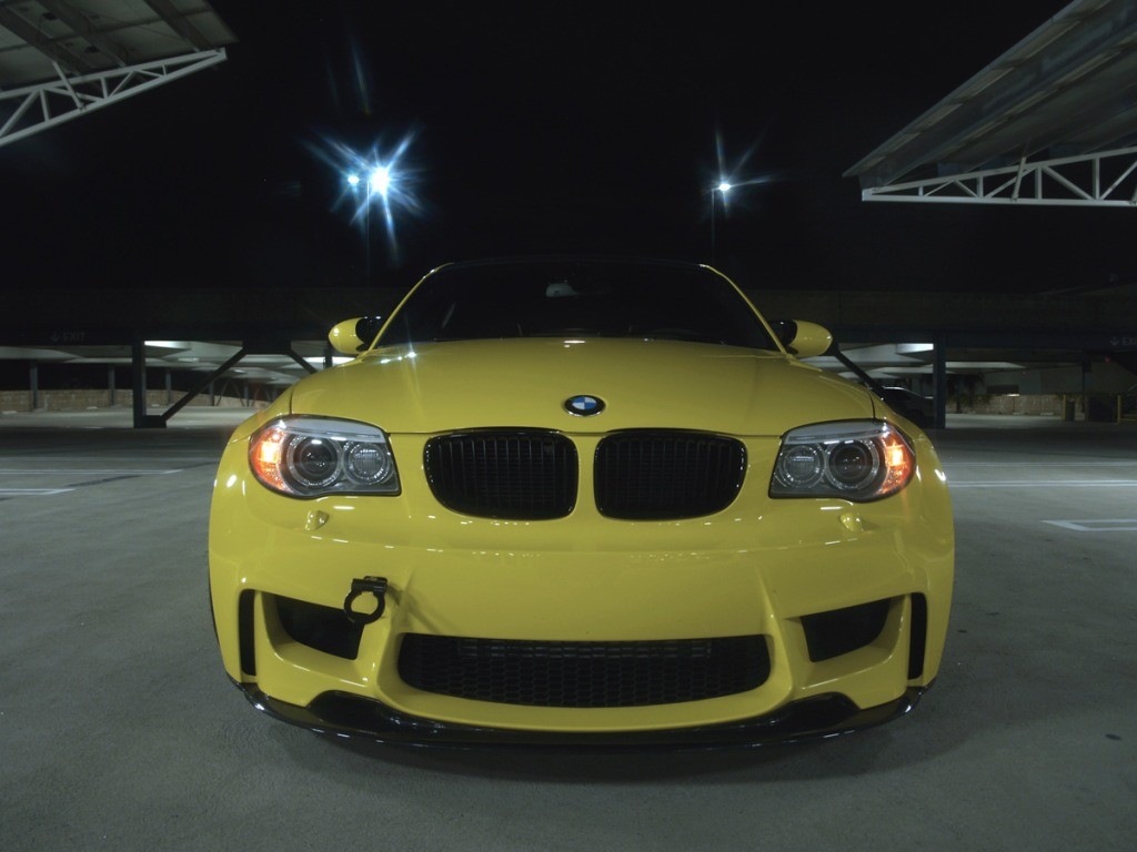 17 желтый. Dakar Yellow BMW. Dakar Yellow 2 BMW. БМВ 1 желтая. Dakar Yellow BMW e63.