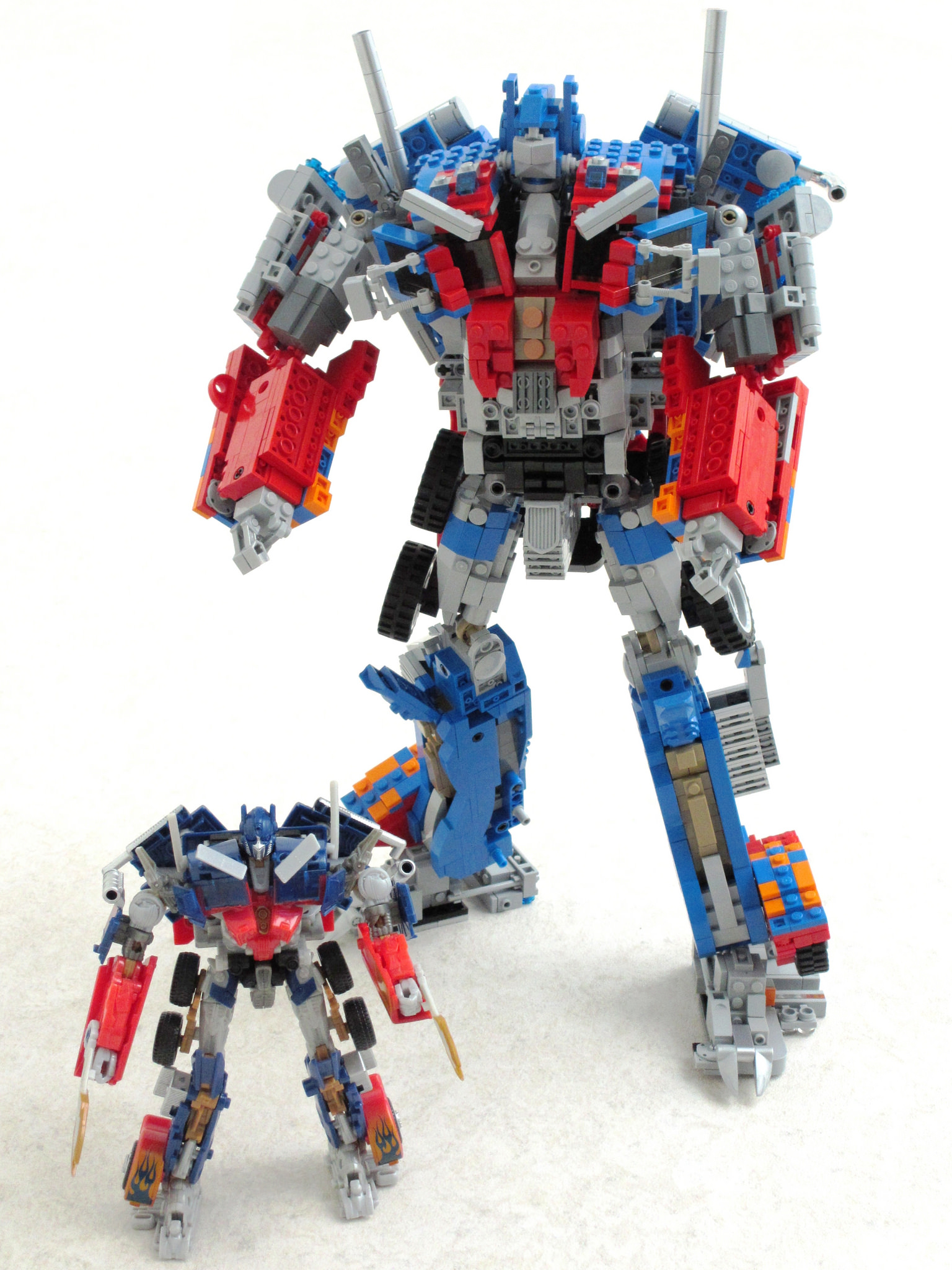 Как собрать трансформера. Лего Оптимус Прайм. LEGO moc Transformers Оптимус Прайм. LEGO Transformers Optimus Prime. LEGO Transformers Optimus Prime moc.